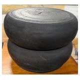 486 - ROUND/STACKED-STYLE ACCENT TABLE