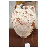 486 - RUSTIC STYLE CLAY POT 24'T (Z154)