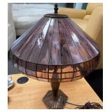 11 - VINTAGE STAINED GLASS TABLE LAMP
