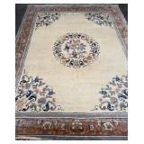 11 - AREA RUG 121X97'