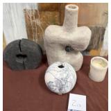 486 - MIXED LOT OF DECORATIVE VASES (Z131)