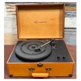 486 - CROSLEY PORTABLE TURNTABLE (Z68)
