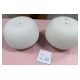 486 - TWO LED PUCK LIGHTS (Z30)