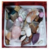 71 - COLLECTION OF POLISHED STONES (E8)