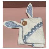 43 - BABY BUNNY HOODED TOWEL SET