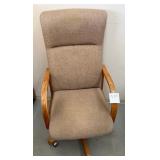 J - UPHOLSTERED HOME OFFICE DESK CHAIR (B35)