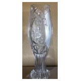 R - CUT CRYSTAL STATEMENT VASE 19'T (P56)