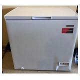 R - FRIGIDAIRE GARAGE READY CHEST FREEZER (P134)