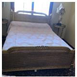 R - BED FRAME & BED SPREAD (NO MATTRESS) (B13)