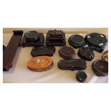 R - MIXED WOODEN CURIO STANDS (P72)