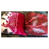 R - LOT OF TWO THROW BLANKETS (A10)