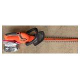 R - BLACK & DECKER CORDLESS TRIMMER