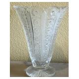 R - CUT GLASS VASE 10'T (P44)