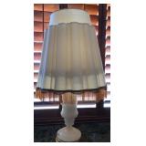 R - VINTAGE-STYLE TABLE LAMP WITH SHADE (M20)
