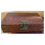 R - DECORATIVE STORAGE BOX (O1)