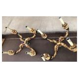 R - VINTAGE HANGING CHANDELIERS (P149)