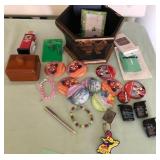 W - MIXED LOT OF COLLECTIBLES (L109)