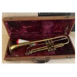 W - VINTAGE BRASS TRUMPET WITH CASE (L4)