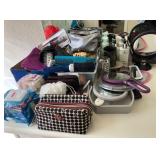 W - MIRRORS, HAIR ACCESSORIES, BATH TOWELS (M22)