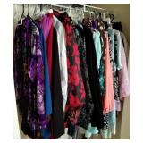 W - MIXED LOT WOMEN'S CLOTHING SIZE 18W/XL (E2)
