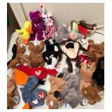 W - LOT OF COLLECTIBLE TY ANIMALS (B73)