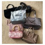 W - MIXED LOT OF TOTES & PURSES (M29)