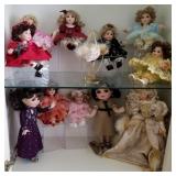 W - LOT OF COLLECTIBLE DOLLS (E4)