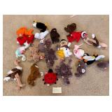 W - MIXED LOT OF TY COLLECTIBLES (B141)