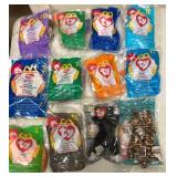 W - LOT OF HAPPY MEAL TOYS (B77)