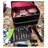 W - COSMETIC CASE WITH CONTENTS (K39)