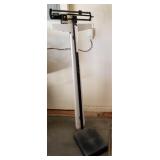 W - UPRIGHT BATHROOM SCALES (G5)