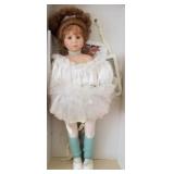 W - GREAT AMERICAN DOLL CO COLLECTIBLE DOLL (E12)