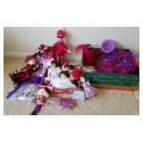 W - MIXED LOT OF RED HAT SOCIETY COLLECTIBLES (E21