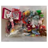 W - MIXED LOT OF COLLECTIBLES (B148)