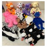 W - MIXED LOT OF TY COLLECTIBLES (B161)