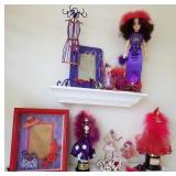 W - RED HAT SOCIETY COLLECTIBLES (E18)