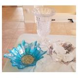 W -  VINTAGE VASE & ART GLASS BOWLS (L64)