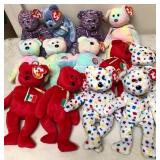 W - LOT OF COLLECTIBLE TY BEARS (B54)