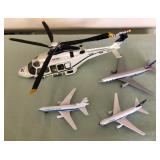 W - REPLICA HELICOPTER & JET PLANES (L108)