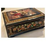 R - RUSSIAN LACQUER BOX (F71)
