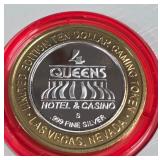 4 QUEENS CASINO - $10 .999 SILVER TOKEN (551 C70)