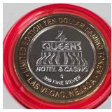4 QUEENS CASINO - $10 .999 SILVER TOKEN (551 C78)