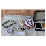 487 - MIXED COSTUME JEWELRY & WALLET GIFT SET