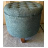 487 - UPHOLSTERED FOOT STOOL (G139)