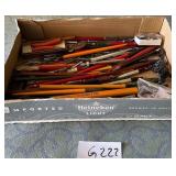 487 - BOX OF PENS, PENCILS & SMALL PARTS (G227)