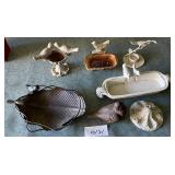 487 - MIXED LOT OF VINTAGE COLLECTIBLES (G151)