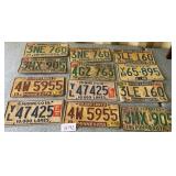 487 - COLLECTION OF VINTAGE LICENSE PLATES (G142)