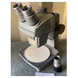 487 - LEEDS MICROSCOPE (G147)