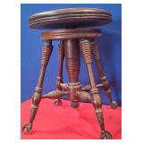 N - ANTIQUE PIANO STOOL (N128)