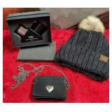 357 - KNIT CAP, COIN PURSE, MIRROR DIAGONAL (B66)